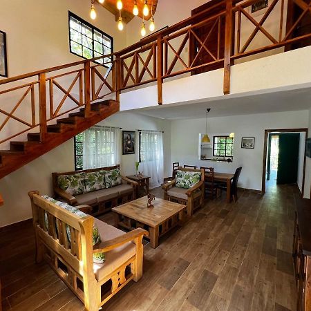 Jarabacoa Villas With Private Pool And Parking Eksteriør billede