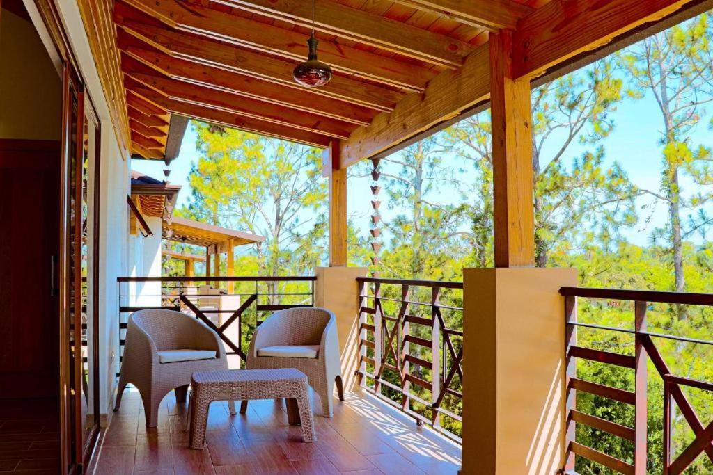 Jarabacoa Villas With Private Pool And Parking Eksteriør billede